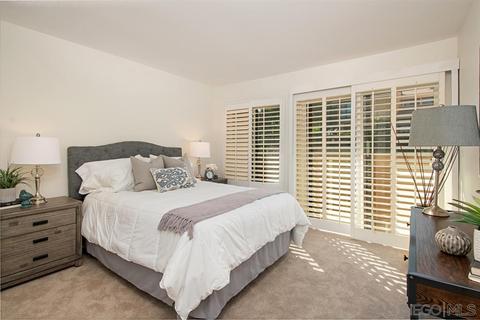 6537 Caminito Catalan, La Jolla, CA 92037 photo 18