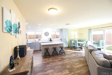 1261 12th St, Imperial Beach, CA 91932 photo 2
