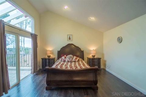 9336 Edgewood Dr, La Mesa, CA 91941 photo 9