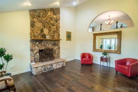 9336 Edgewood Dr, La Mesa, CA 91941 photo 7