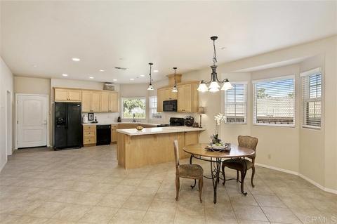 9136 Pinzolo Pt, Lakeside, CA 92040 photo 6