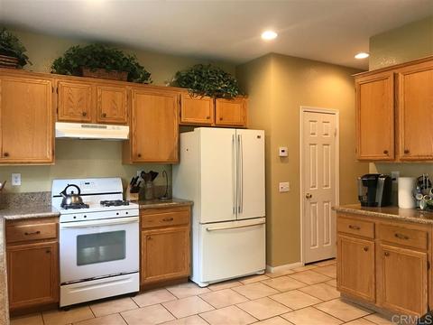 337 Monte Vista Way, Oceanside, CA 92057 photo 2