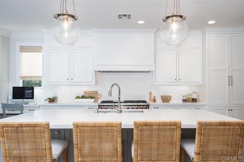 7062 Rose Dr, Carlsbad, CA 92011 photo 3