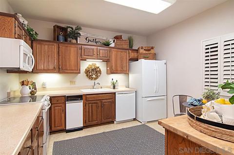 707 Orange Ave #2F, Coronado, CA 92118 photo 7