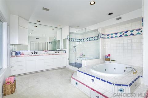 1031 La Jolla Rancho Rd, La Jolla, CA 92037 photo 19