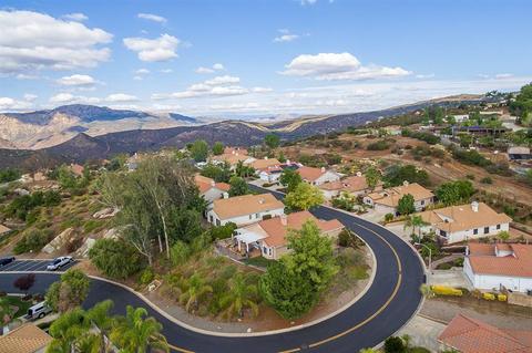 2750 Lobelia, Alpine, CA 91901 photo 2