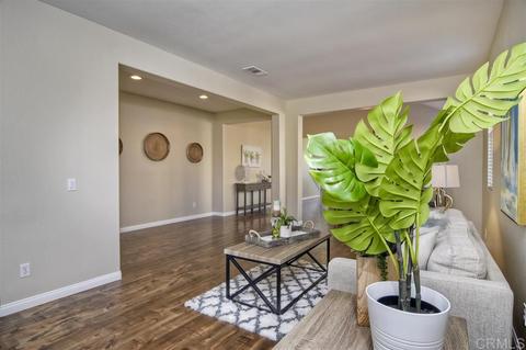 1113 Parkview Dr, Oceanside, CA 92057 photo 4
