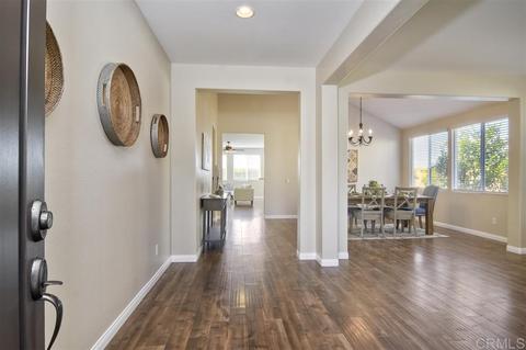 1113 Parkview Dr, Oceanside, CA 92057 photo 2