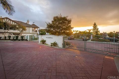 677 Sweet Pea Pl, Encinitas, CA 92024 photo 3