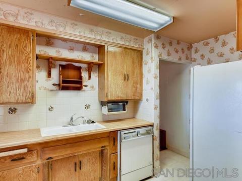 4633 Terry Ln, La Mesa, CA 91942 photo 17