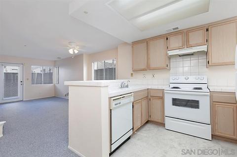 2593 Kings View Cir, Spring Valley, CA 91977 photo 14