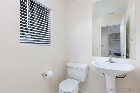 2593 Kings View Cir, Spring Valley, CA 91977 photo 18
