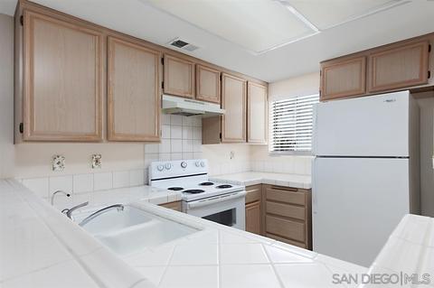 2593 Kings View Cir, Spring Valley, CA 91977 photo 11
