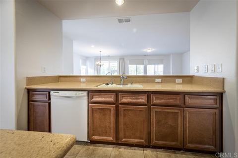 1664 Piper Crk, Beaumont, CA 92223 photo 5