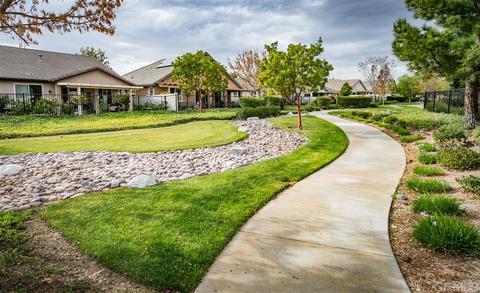 1664 Piper Crk, Beaumont, CA 92223 photo 8