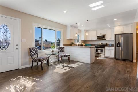 9583 E Heaney Cir, Santee, CA 92071 photo 2