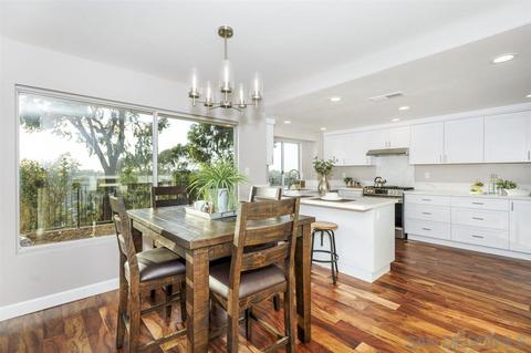 2729 Berkeley, Carlsbad, CA 92010 photo 8
