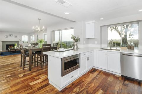 2729 Berkeley, Carlsbad, CA 92010 photo 11