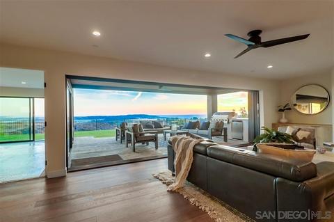 1961 Parkview Ter, La Jolla, CA 92037 photo 14