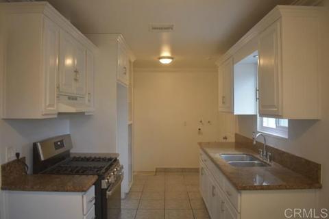 177 Magdalena Dr, Oceanside, CA 92057 photo 2
