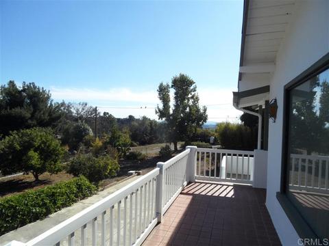 2543 Gum Tree, Fallbrook, CA 92028 photo 3