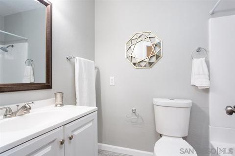 4335 Avenida Soledad, Oceanside, CA 92057 photo 10