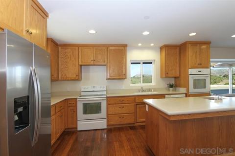 671 Ranger Rd, Fallbrook, CA 92028 photo 8