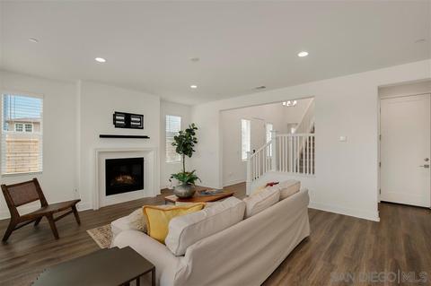 227 Ventasso Way, Fallbrook, CA 92028 photo 3