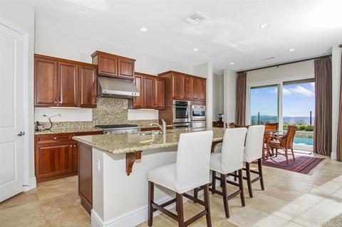 3255 Sitio Oceano, Carlsbad, CA 92009 photo 5