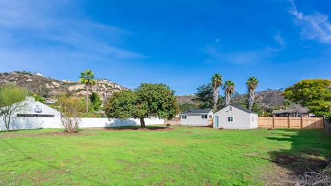 1360 Wenatchee Ave, El Cajon, CA 92021 photo 2