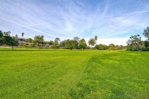 2335 Nicklaus Dr, Oceanside, CA 92056 photo 6
