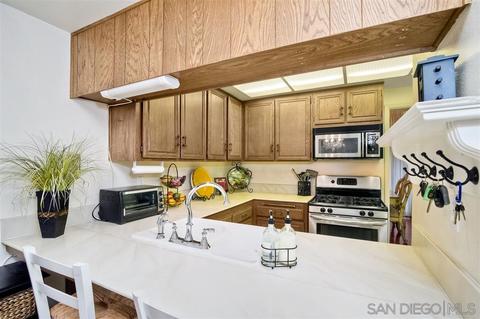 2335 Nicklaus Dr, Oceanside, CA 92056 photo 12