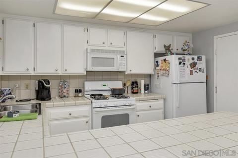 12733 Corte Rayito, Poway, CA 92064 photo 8