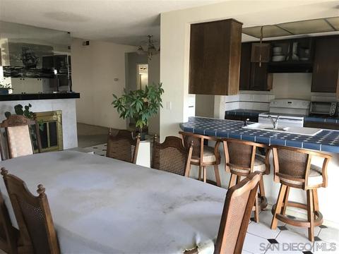 3256 Carr Dr, Oceanside, CA 92056 photo 4