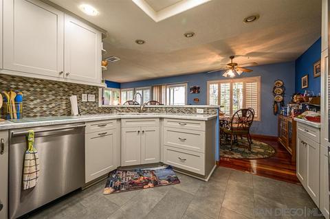 2531 Whispering Palms Loop, Chula Vista, CA 91915 photo 15
