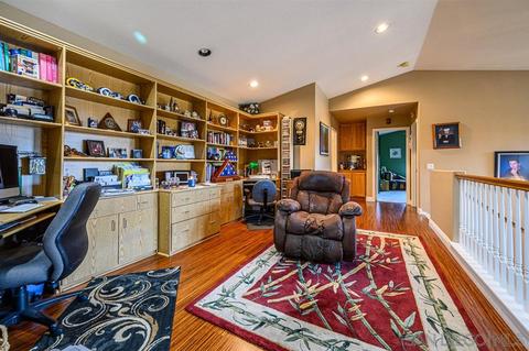 2531 Whispering Palms Loop, Chula Vista, CA 91915 photo 11