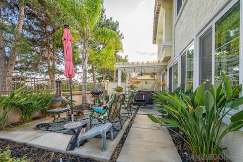 2531 Whispering Palms Loop, Chula Vista, CA 91915 photo 3