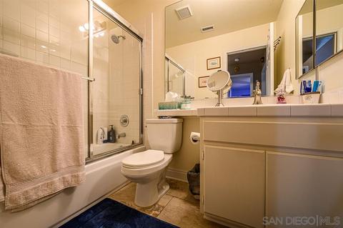 2531 Whispering Palms Loop, Chula Vista, CA 91915 photo 7