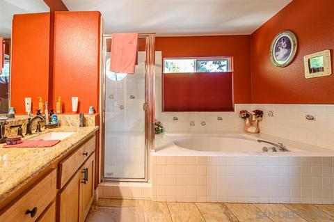 2531 Whispering Palms Loop, Chula Vista, CA 91915 photo 8