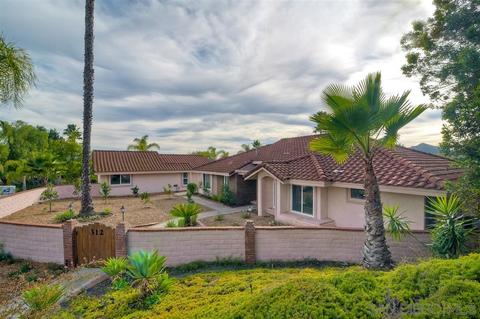 312 Montecito Gln, Escondido, CA 92025 photo 2