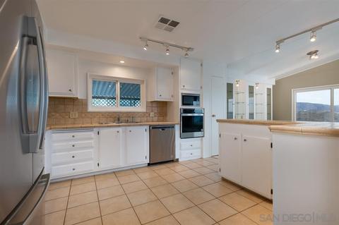 275 S Worthington St #35, Spring Valley, CA 91977 photo 6