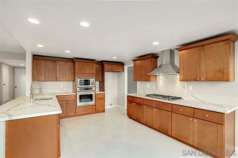 2322 Kimberly Ct, Carlsbad, CA 92008 photo 8