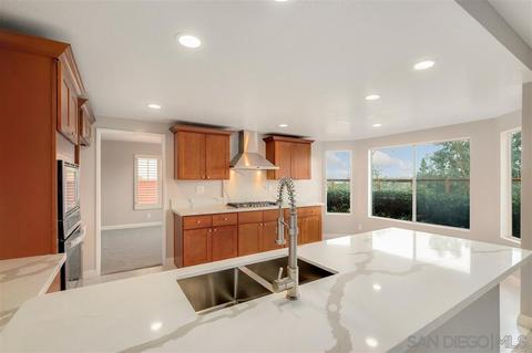 2322 Kimberly Ct, Carlsbad, CA 92008 photo 9