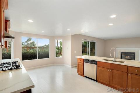 2322 Kimberly Ct, Carlsbad, CA 92008 photo 6