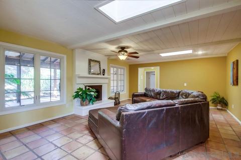 266 Via De Amo, Fallbrook, CA 92028 photo 4