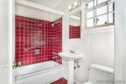 6323 Avenida Cresta, La Jolla, CA 92037 photo 13