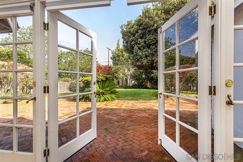 6323 Avenida Cresta, La Jolla, CA 92037 photo 9