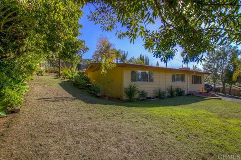169 Ocean View Dr, Vista, CA 92084 photo 1