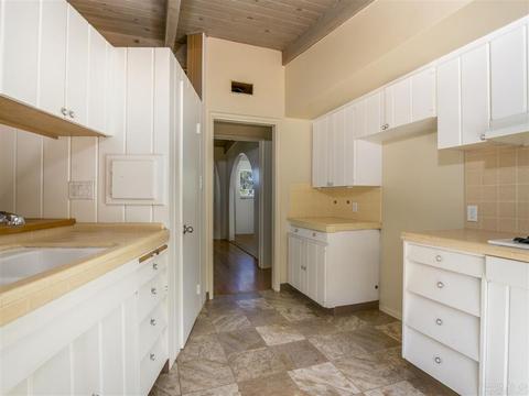 169 Ocean View Dr, Vista, CA 92084 photo 7