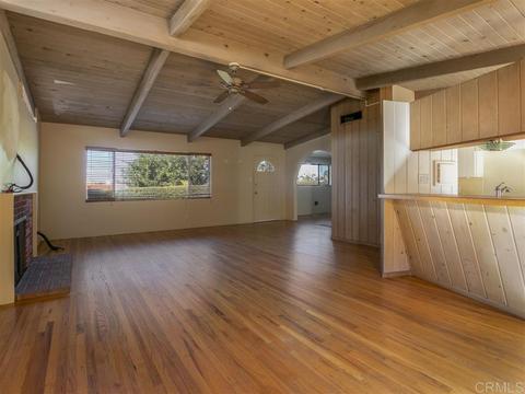 169 Ocean View Dr, Vista, CA 92084 photo 3